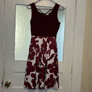 Moyabo Women’s Dark Red and White Floral Knee Length Criss Cross Neckline M